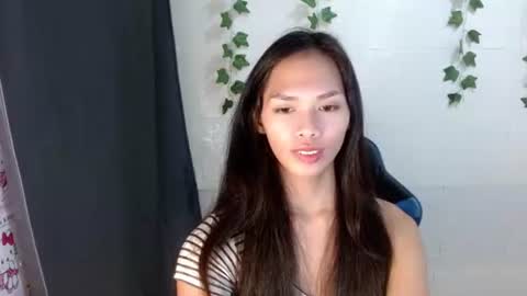 Snapshot of seducive_allea chatting on 11, 10, 2025 seducive_allea online show from 11, 10, 2025