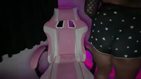 Athena online show from 17, 4, 2026