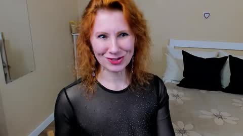 seductive_foxy_ online show from 23, 9, 2025