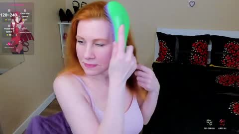 Snapshot of seductive_foxy_ chatting on 7, 4, 2026 seductive_foxy_ online show from 7, 4, 2026