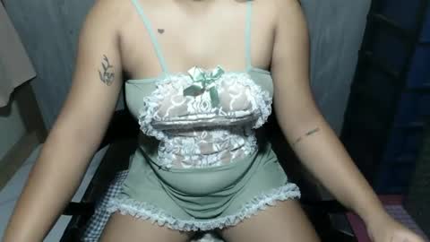 Snapshot of seductive_pinay2 chatting on 5, 10, 2025 seductive_pinay2 online show from 5, 10, 2025