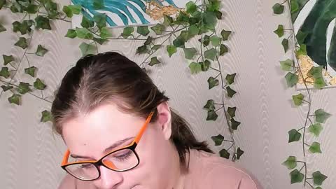 seductive_she_wolf online show from 19, 10, 2025