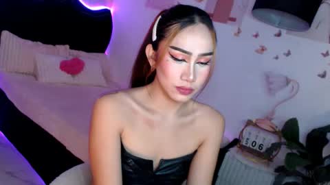 Vanessa online show from 6, 4, 2026