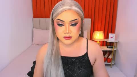 Natalie Mefford online show from 8, 3, 2025