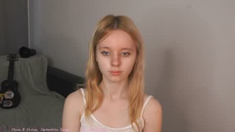 See Its honey bunny  im Lana online show from 21, 6, 2026