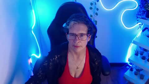 Selena online show from 4, 6, 2026