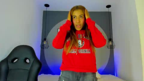 Snapshot of selena_monroy chatting on 16, 10, 2025 Selena online show from 16, 10, 2025