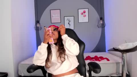 Snapshot of selena_monroy chatting on 20, 10, 2025 Selena online show from 20, 10, 2025