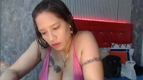 Snapshot of selena_tits_ chatting on 15, 7, 2026 Selena online show from 15, 7, 2026