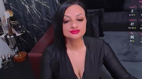 Selene online show from 4, 3, 2026