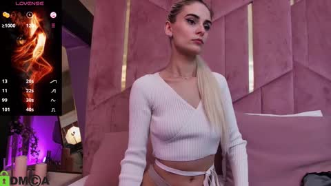 Snapshot of selenadaze chatting on 7, 1, 2026 Selena online show from 7, 1, 2026