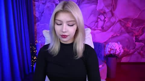 selenairis online show from 1, 10, 2025