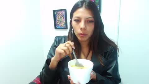 Snapshot of selenakyle92_ chatting on 23, 12, 2024 Selena online show from 23, 12, 2024