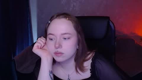 Snapshot of selenalily chatting on 23, 5, 2026 Lilith online show from 23, 5, 2026