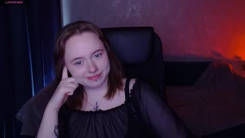 Snapshot of selenalily chatting on 4, 6, 2026 Lilith online show from 4, 6, 2026