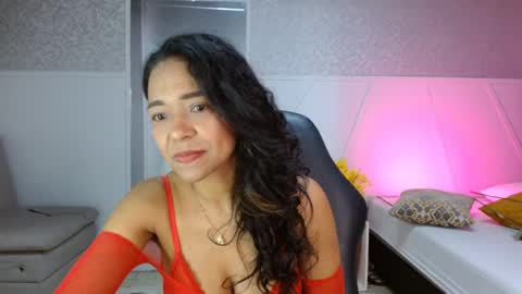 Snapshot of selene_bubble chatting on 14, 4, 2026 Selene online show from 14, 4, 2026