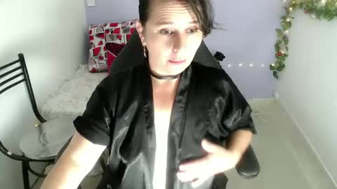 selene online show from 6, 2, 2025