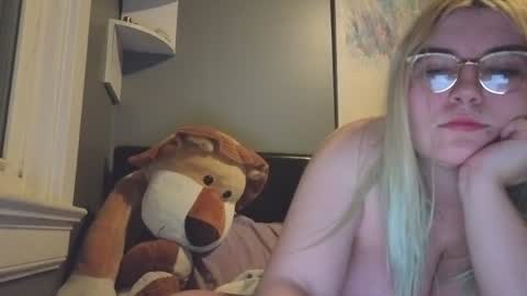 Selene online show from 10, 4, 2026