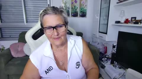 Selenna online show from 28, 7, 2026