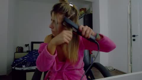 sellena_angel online show from 5, 12, 2025