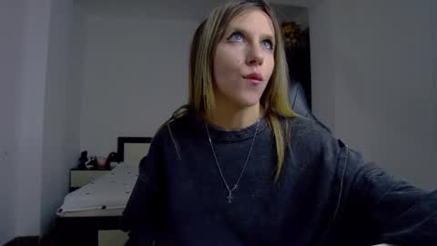 sellena_angels online show from 15, 4, 2026