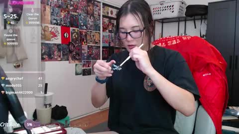 Snapshot of sen_and_sin chatting on 24, 2, 2025 Sen online show from 24, 2, 2025