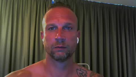Snapshot of sence08 chatting on 4, 7, 2026 sence08 online show from 4, 7, 2026