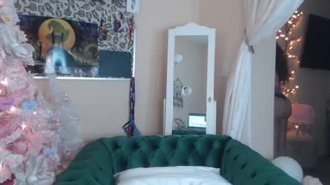 Snapshot of sensual_paradise_ chatting on 1, 2, 2025 V online show from 1, 2, 2025