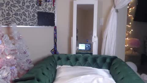 Snapshot of sensual_paradise_ chatting on 20, 2, 2025 V online show from 20, 2, 2025