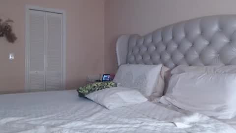 Snapshot of sensual_paradise_ chatting on 23, 2, 2025 V online show from 23, 2, 2025