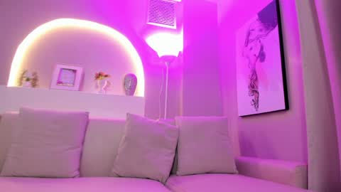 Snapshot of sensual_shanel chatting on 7, 5, 2026 sensual_shanel online show from 7, 5, 2026