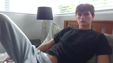 Snapshot of sensualalien chatting on 10, 12, 2024 Cam online show from 10, 12, 2024