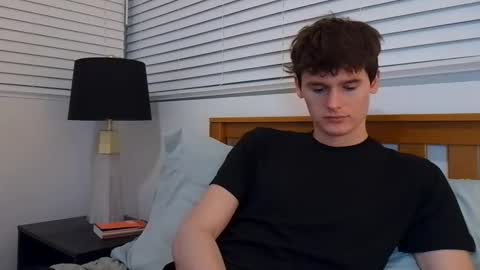 Snapshot of sensualalien chatting on 15, 12, 2024 Cam online show from 15, 12, 2024