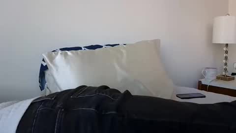 Snapshot of sensualalien chatting on 19, 2, 2025 Cam online show from 19, 2, 2025