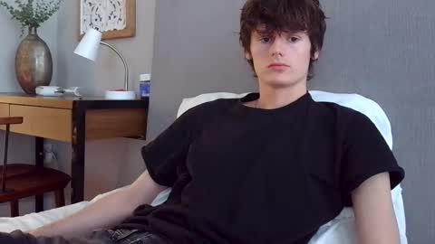 Snapshot of sensualalien chatting on 3, 3, 2025 Cam online show from 3, 3, 2025