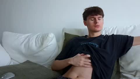 Snapshot of sensualalien chatting on 28, 9, 2025 Cam online show from 28, 9, 2025