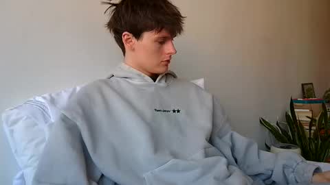 Snapshot of sensualalien chatting on 27, 10, 2025 Cam online show from 27, 10, 2025