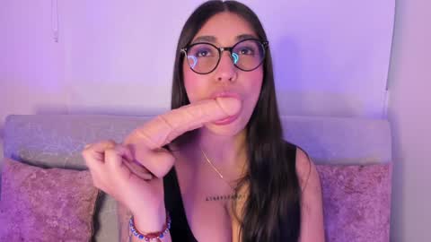 sensualhaven_ online show from 25, 1, 2025