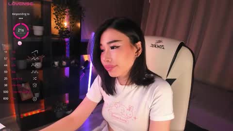 Snapshot of sensualily chatting on 13, 11, 2025 Kiki online show from 13, 11, 2025