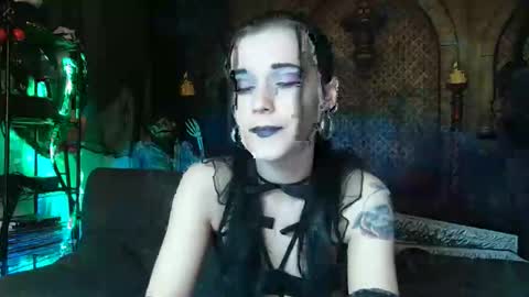 Seraphin Munster online show from 12, 11, 2025