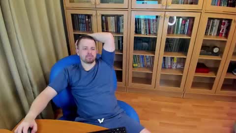 Snapshot of serdron_ chatting on 3, 3, 2025 Alisha Kevin online show from 3, 3, 2025