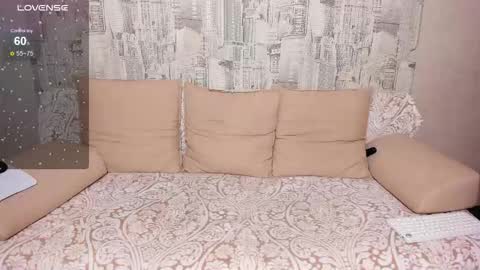 Snapshot of serdron_ chatting on 14, 9, 2025 Alisha Kevin online show from 14, 9, 2025