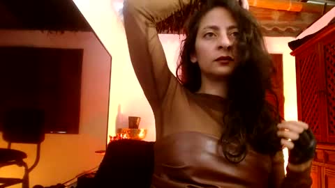 Snapshot of serena_xyz chatting on 3, 5, 2026 Serena Xyz online show from 3, 5, 2026