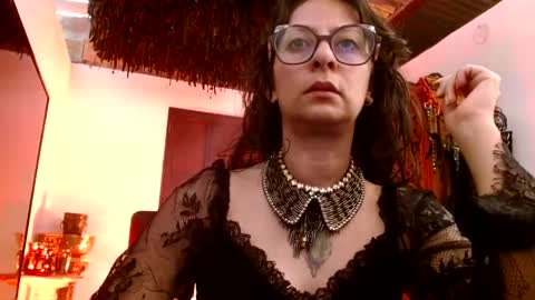 Snapshot of serena_xyz chatting on 18, 5, 2026 Serena Xyz online show from 18, 5, 2026