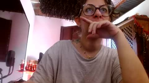 Snapshot of serena_xyz chatting on 31, 5, 2026 Serena Xyz online show from 31, 5, 2026