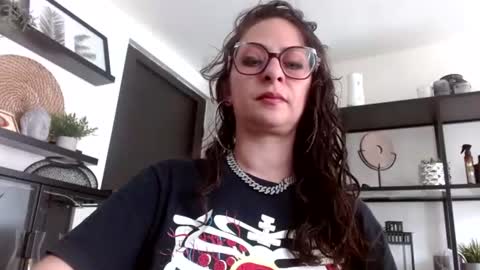 Serena Xyz online show from 3, 7, 2026
