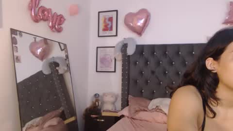 sararoussee online show from 9, 3, 2025