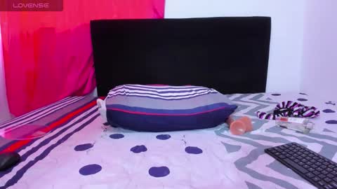 Snapshot of serenawilliam_ chatting on 15, 11, 2025 serenawilliam_ online show from 15, 11, 2025