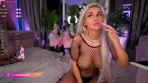Snapshot of serene_sophiex chatting on 4, 3, 2025 Serene Sophiex online show from 4, 3, 2025