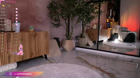 Snapshot of serene_sophiex chatting on 7, 10, 2025 Serene Sophiex online show from 7, 10, 2025